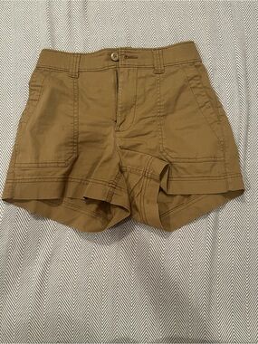 Old Navy Women's Tan Utility Shorts - Size XS